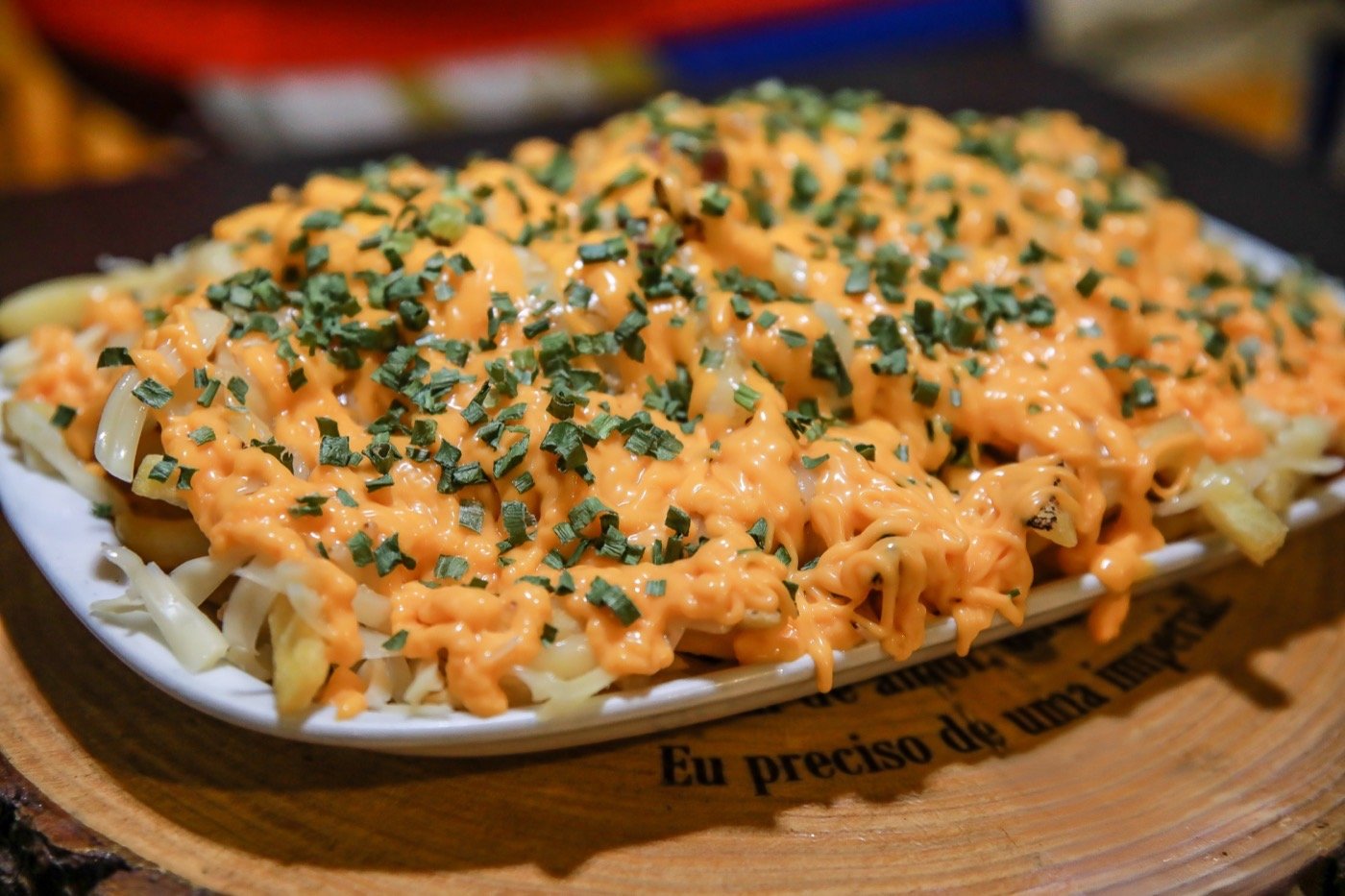 Batata frita com cheddar